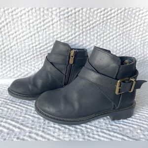 ZBY Girls black boots size 10